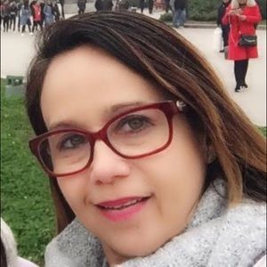 Meet your Posher, Gisela